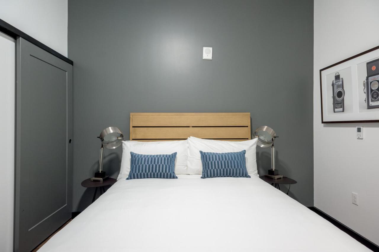 Mint House Detroit - Times Square Aparthotel Exterior photo
